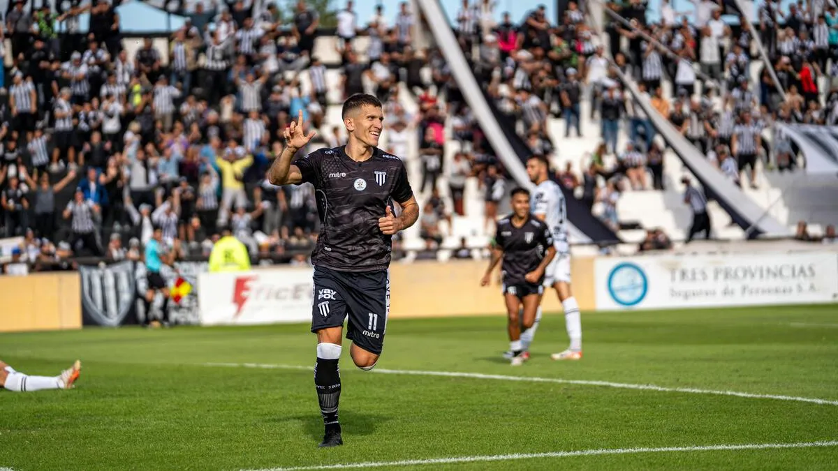 上海赛更达2-1战胜兰州陇原竞技 穆芊羽两次脱手致胜失误成焦点